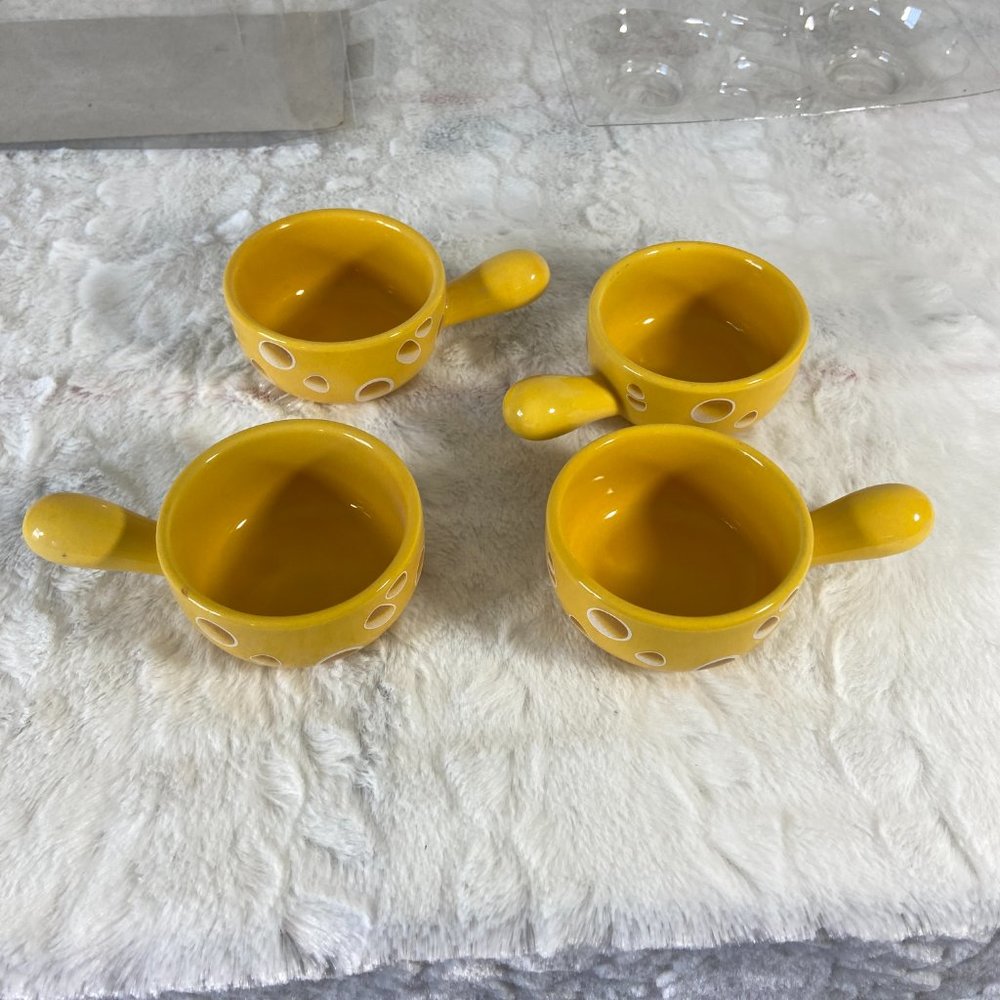 Porcelain Sauce Dishes Chip & Dip Sets Mini Dip Bowl Set with Handle set of 4 - Picture 3 of 13